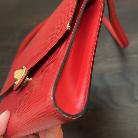 Vintage Louis Vuitton red epi Arche 2way - Picture 10 of 17